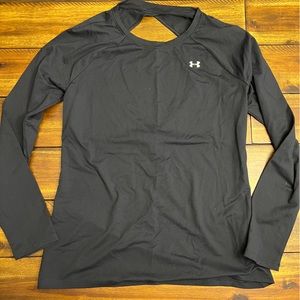 Women’s Under Armour Activewear, size Medium